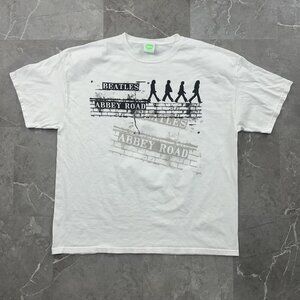 Vintage The Beatles Abbey Road Graphic Tee Mens 2XL XXL y2k Short Sleeve Band